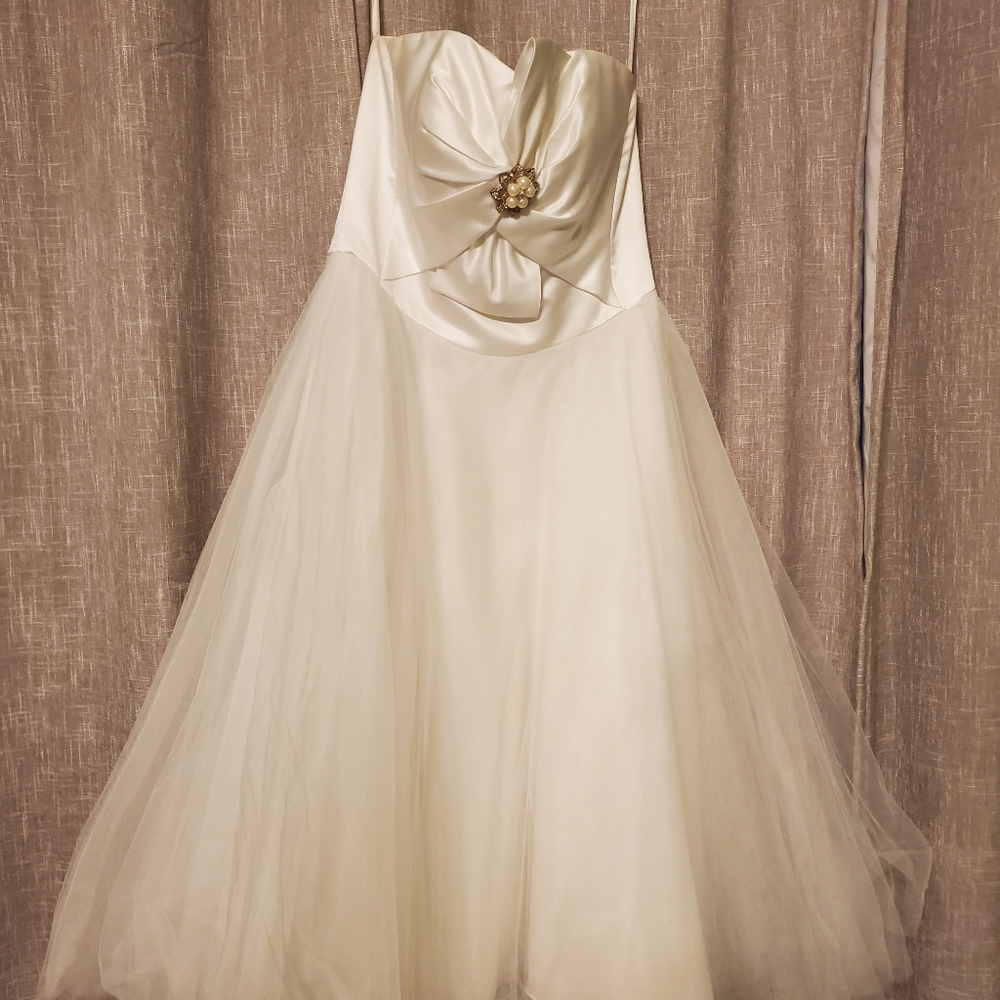 Wedding dress and Flower girl dress